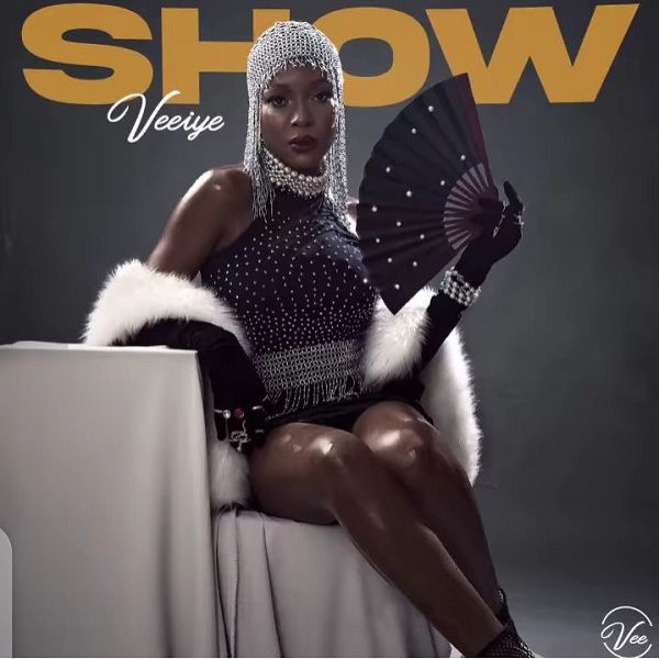 Veeiye-Show cover art